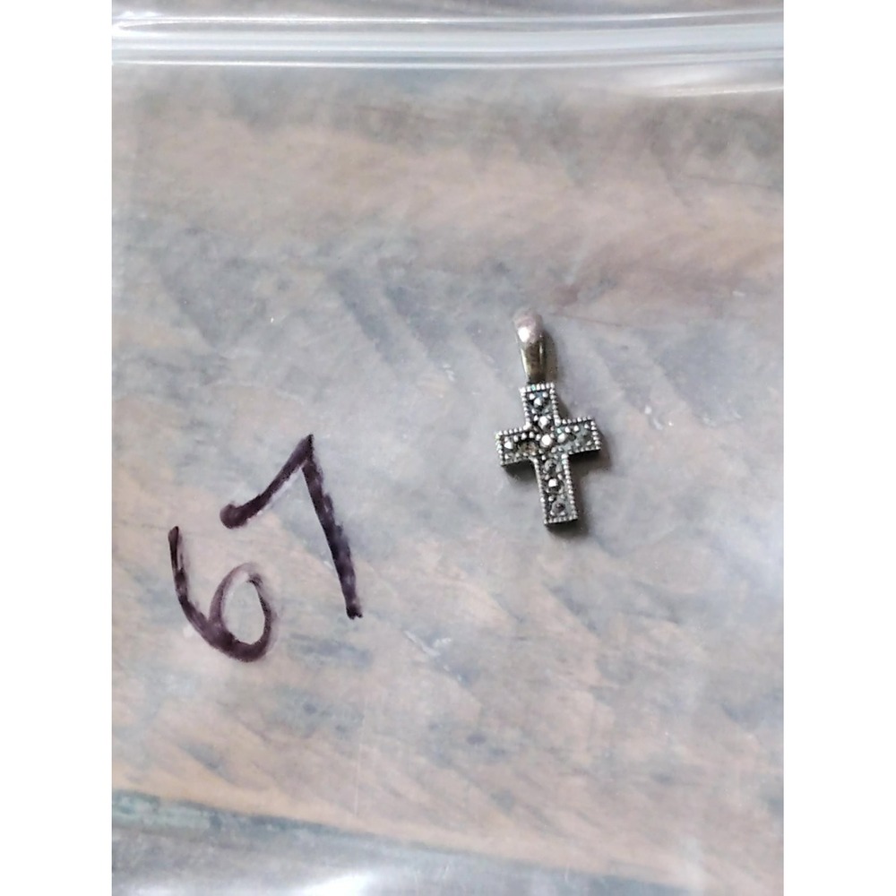 925 Sterling Silver Marcasite Cross Pendant Charm Milgrain Detail vintage
